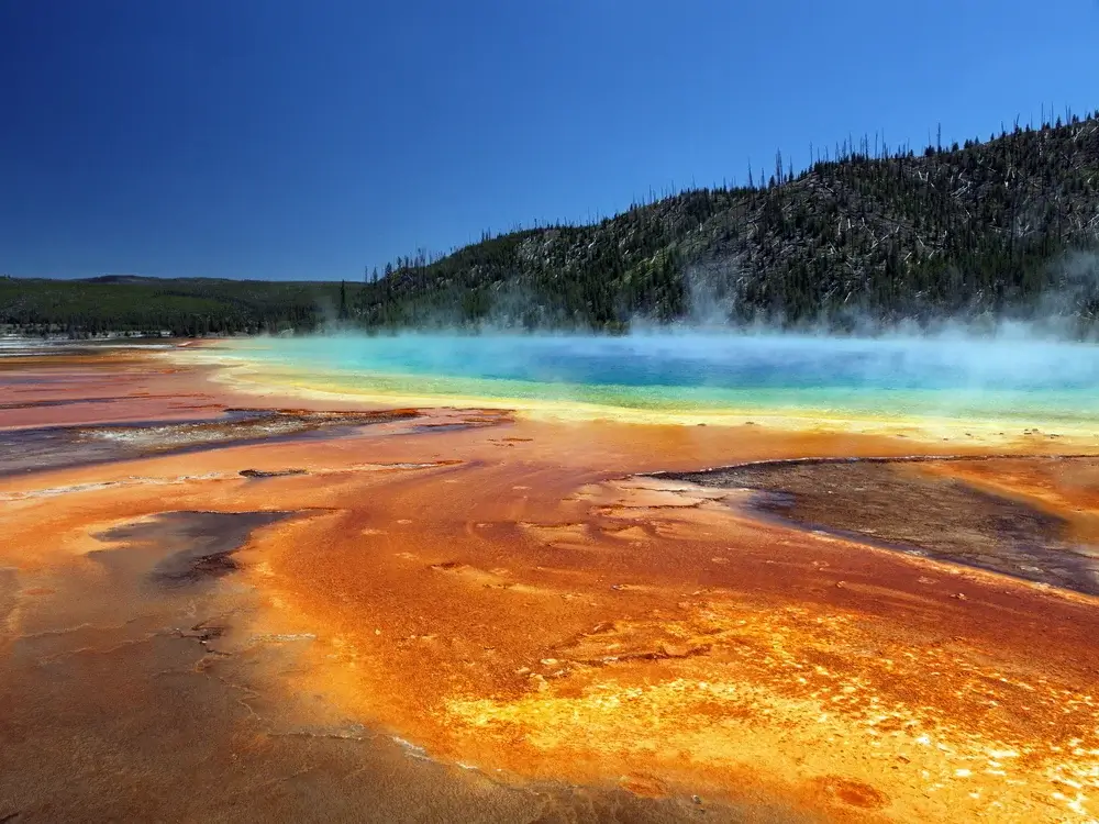 Giant Prismatic Spring, Yellowstone National Park, Wyoming