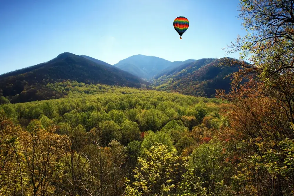 Balloon over the Blue Ridge Parkway, Great Smoky Mountains USA