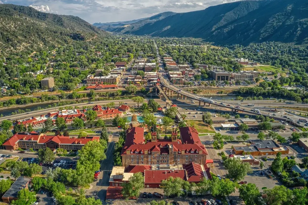 Downtown Glenwood Springs, Large Hot Spring Pool