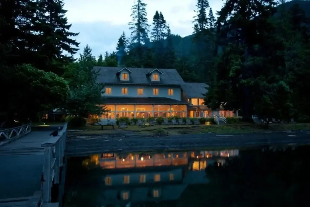 Lake Crescent Lodge, in Olympic National Park