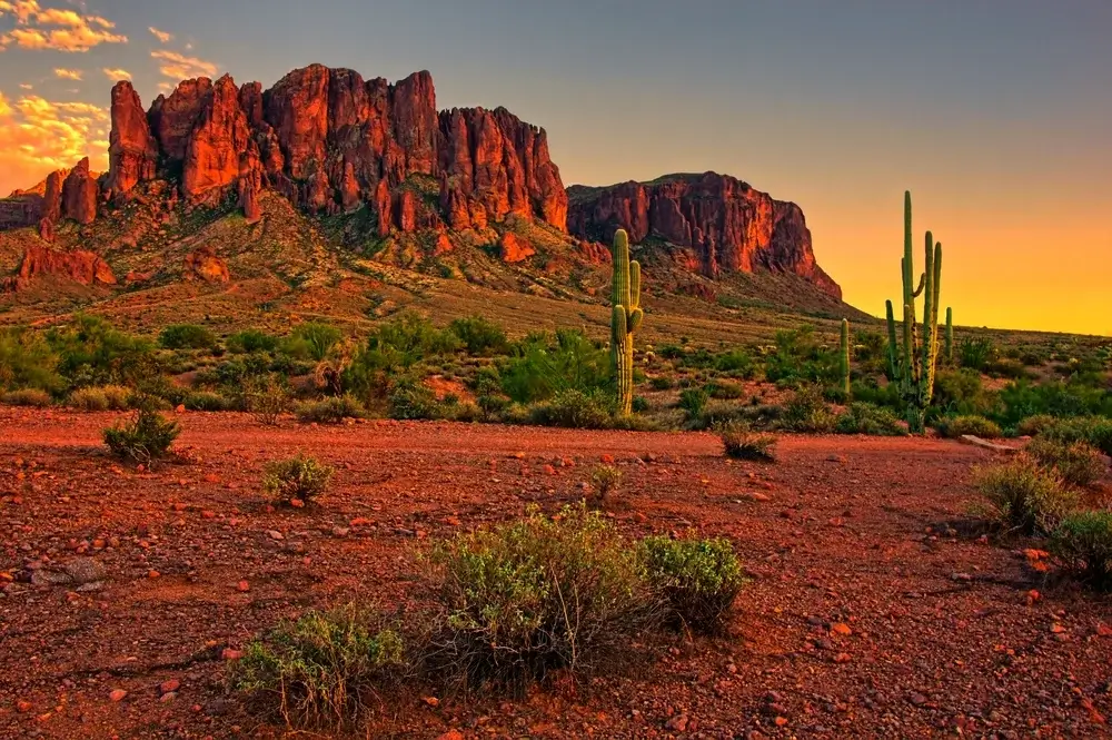 Phoenix - Sunset, desert and mountains near Phoenix, Arizona Road Trip