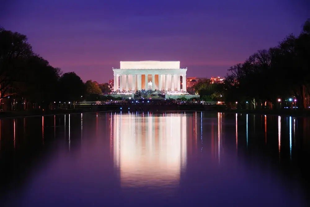 Washington DC, USA - Lincoln Memorial by night
