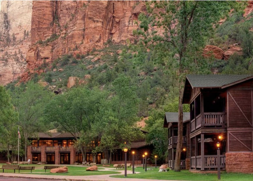 Zion Lodge, Zion National Park, Utah 3 star