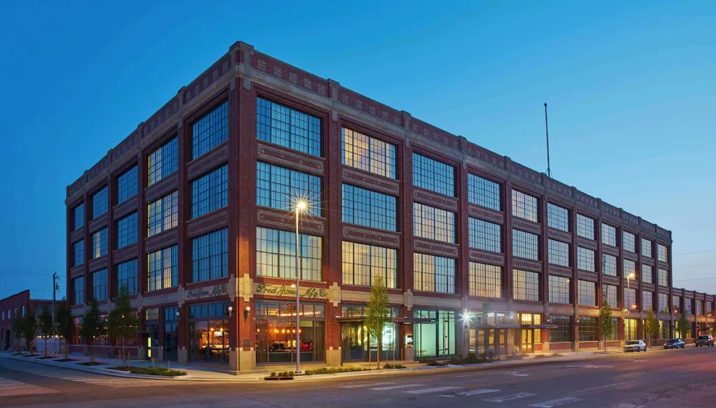 Fordson Hotel Exterior, Original Route 66